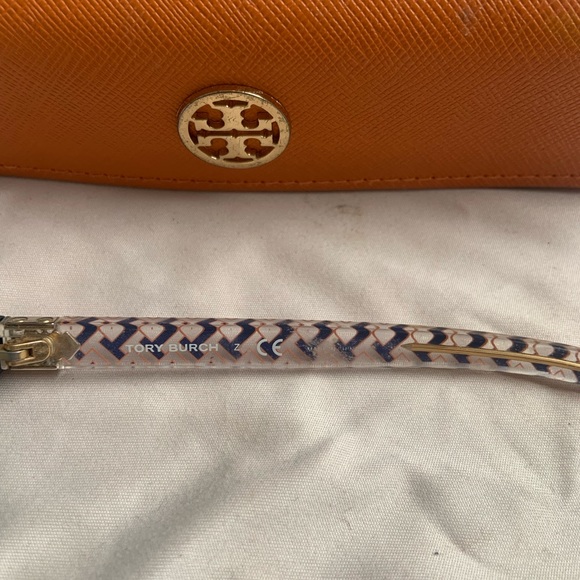 Selling Tory Burch glasses and case. Good used condition. - Picture 4 of 4